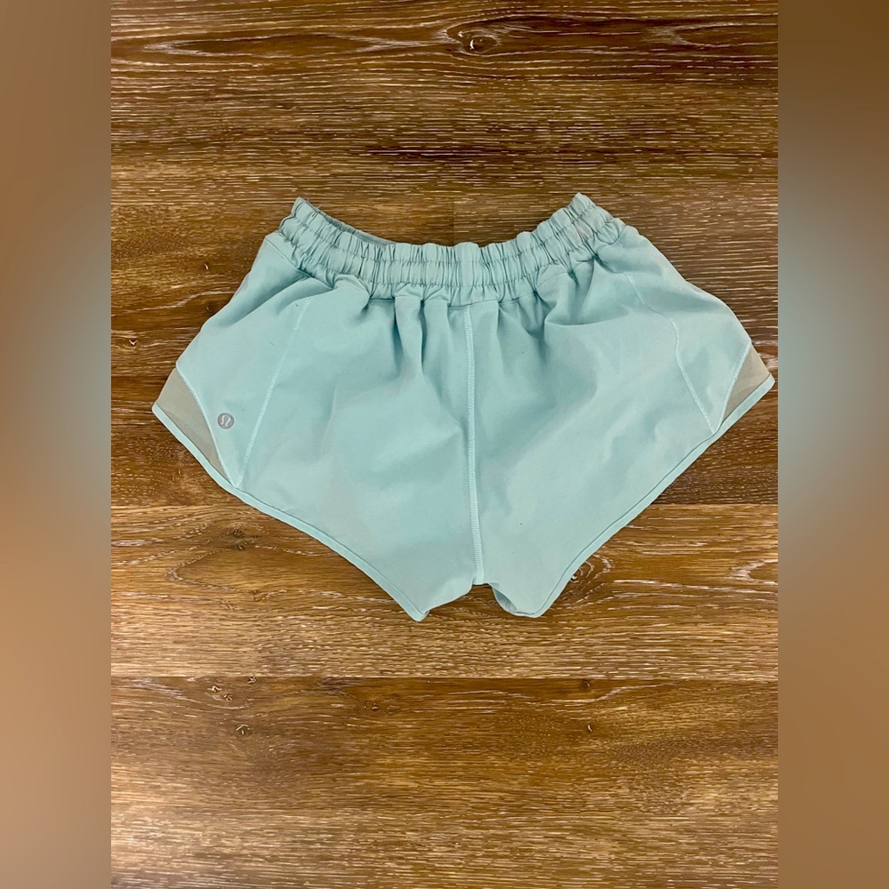 Lululemon Hotty hot shorts 2.5